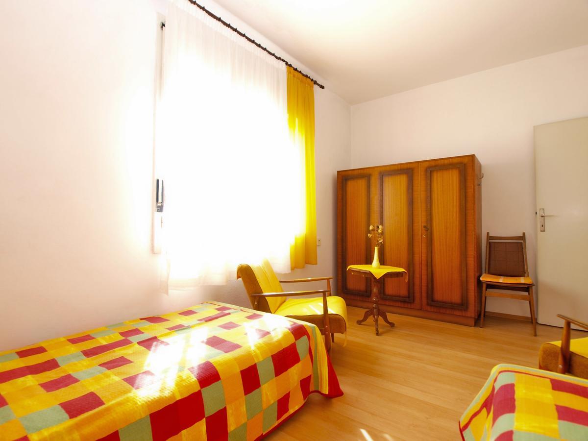 Apartments Mirela 1554 Pula Exterior foto